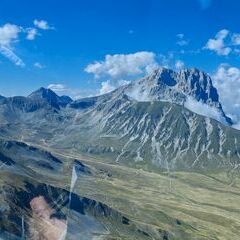 Verortung via Georeferenzierung der Kamera: Aufgenommen in der Nähe von 67100 L'Aquila, L’Aquila, Italien in 2299 Meter